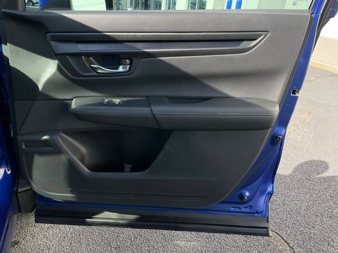 Certified 2025 Honda CR-V LX image 30