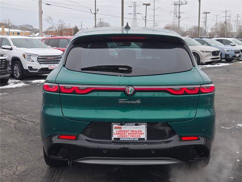 Used 2024 Alfa Romeo Tonale Ti w/ Premium Interior Package image 15