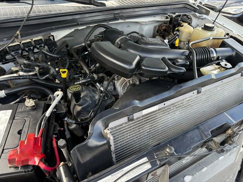 Used 2008 Ford F350 2WD Regular Cab Super Duty image 24