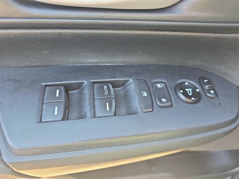 Used 2020 Honda CR-V LX image 26