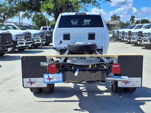 New 2026 RAM 5500 Tradesman w/ Chrome Appearance Group image 9