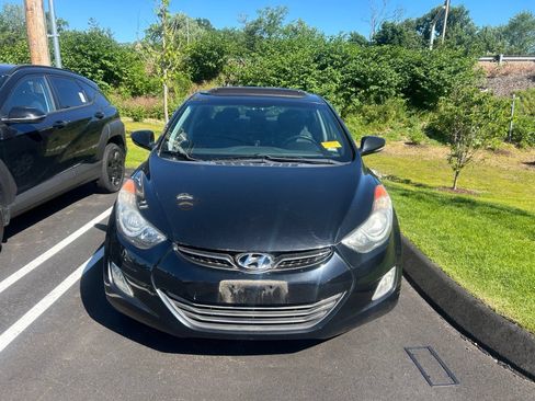 Used 2013 Hyundai Elantra Limited FWD image 2