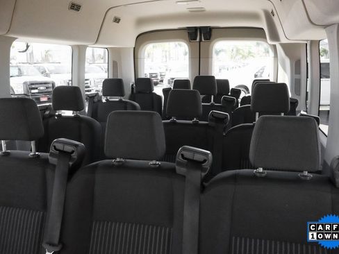 Used 2018 Ford Transit 350 XL image 34