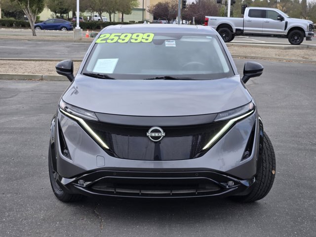 Used 2023 Nissan Ariya AWD/4WD image 2
