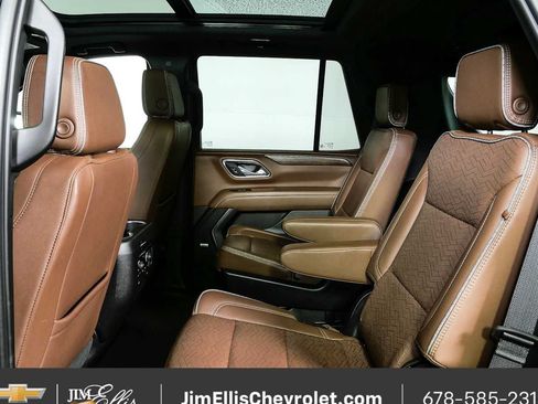 Certified 2023 Chevrolet Tahoe High Country AWD/4WD image 18