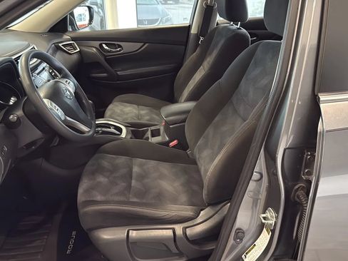 Used 2015 Nissan Rogue S FWD image 14