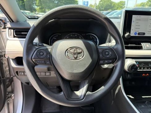 Used 2025 Toyota RAV4 XLE w/ Convenience Package AWD/4WD image 14