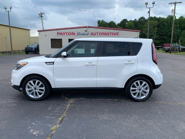 Used 2019 Kia Soul + FWD image 2