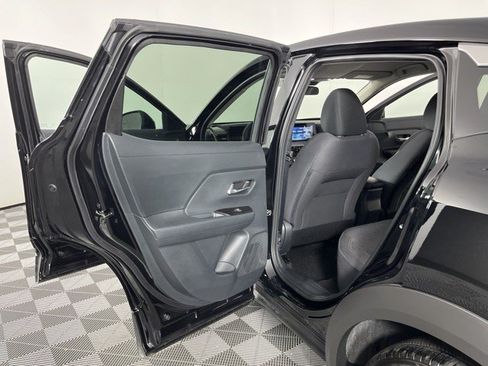 Used 2025 Nissan Kicks SV FWD image 34