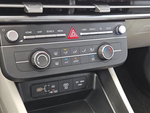 New 2026 Hyundai Tucson SE image 15