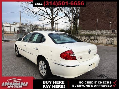 Used 2008 Buick LaCrosse CX image 3