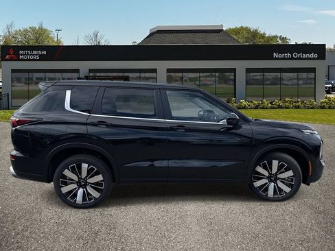 New 2026 Mitsubishi Outlander SE FWD image 7
