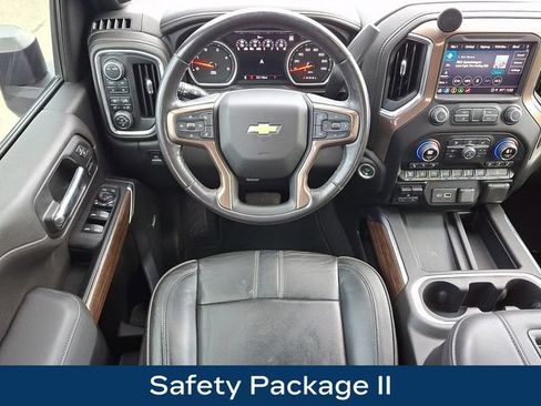 Used 2022 Chevrolet Silverado 3500 High Country w/ Technology Package AWD/4WD image 3