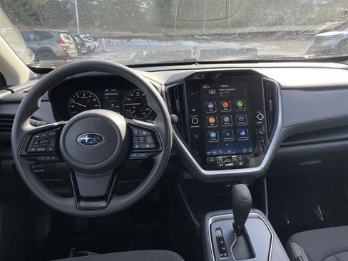 Used 2025 Subaru Crosstrek 2.0i Premium image 19