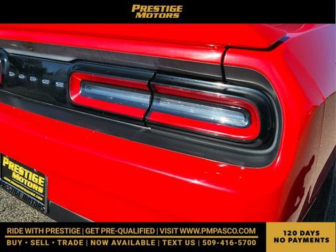 Used 2020 Dodge Challenger SXT image 11