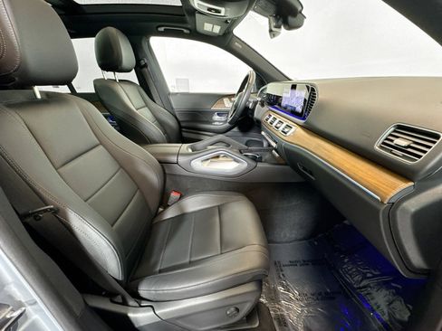 Certified 2025 Mercedes-Benz GLE 350 4MATIC w/ Winter Package image 27