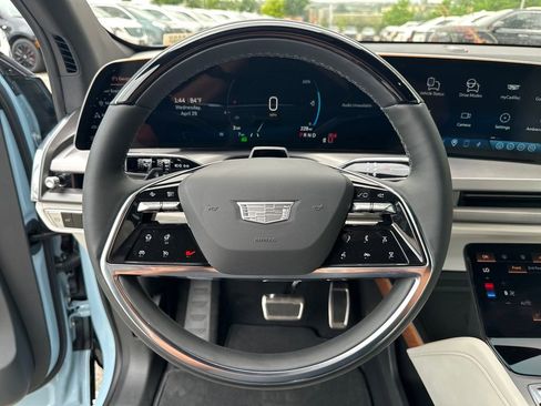New 2026 Cadillac Vistiq Luxury AWD/4WD image 20