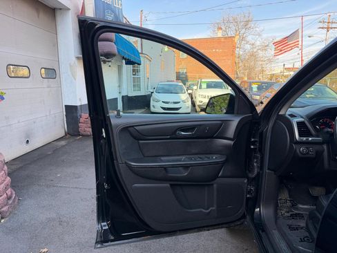 Used 2016 GMC Acadia SLT w/ Premium Edition image 22