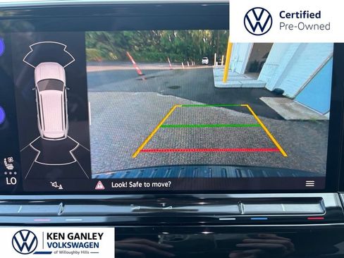Used 2024 Volkswagen Atlas Peak Edition SE AWD/4WD image 24
