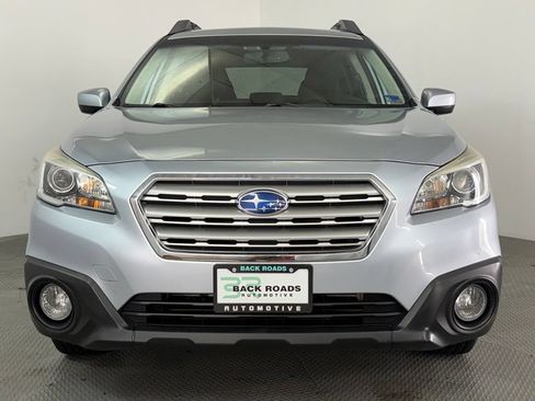 Used 2016 Subaru Outback 2.5i Premium AWD/4WD image 2