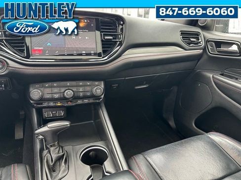 Used 2023 Dodge Durango GT image 17
