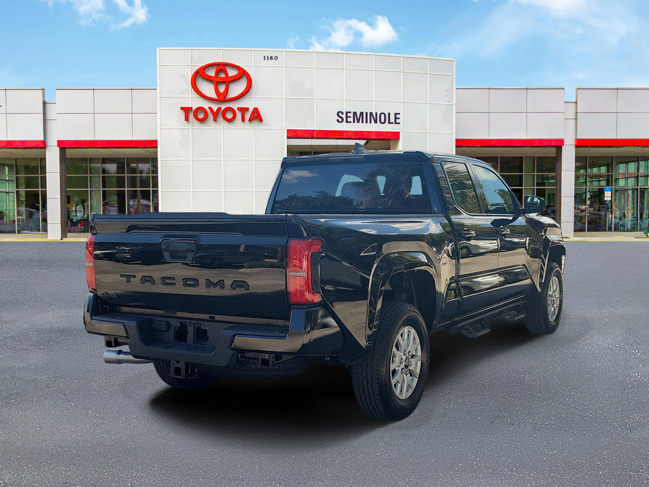 Used 2026 Toyota Tacoma SR5 AWD/4WD image 3