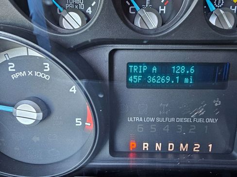 Used 2012 Ford F450 XL w/ High Capacity Trailer Tow Pkg image 32