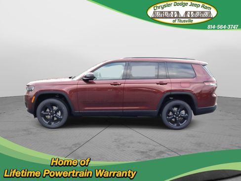 New 2025 Jeep Grand Cherokee L Laredo image 10