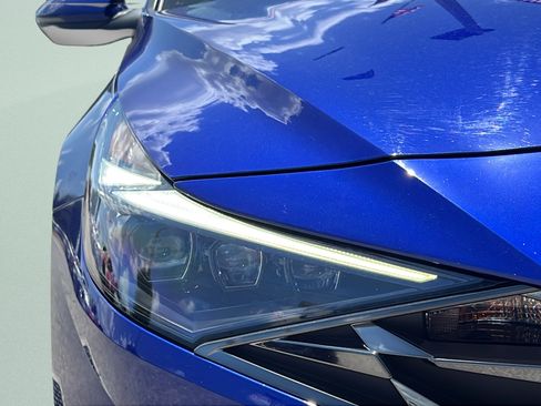 Used 2023 Hyundai Elantra Limited FWD image 23