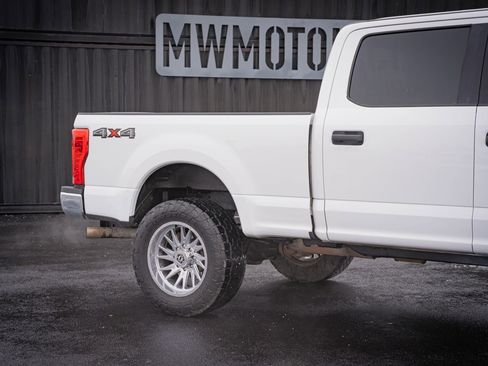 Used 2019 Ford F250 XLT AWD/4WD image 5