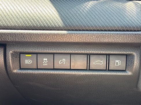 Used 2025 Toyota Camry SE FWD image 25