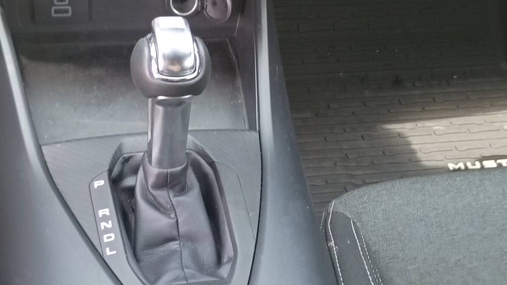 Used 2024 Ford Mustang Coupe RWD image 18