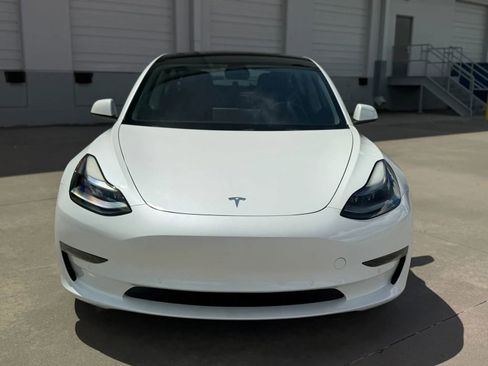 Used 2021 Tesla Model 3 Standard Range Plus RWD image 3