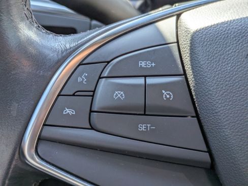Used 2023 Cadillac XT5 Luxury FWD image 16