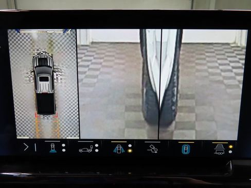 Used 2023 Chevrolet Silverado 1500 ZR2 image 20