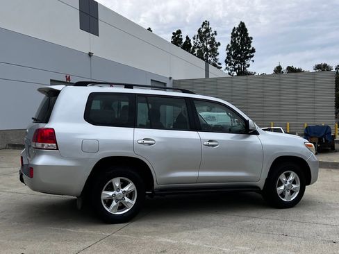 Used 2008 Toyota Land Cruiser AWD/4WD image 4