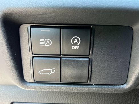 Certified 2024 Toyota Highlander LE AWD/4WD image 29