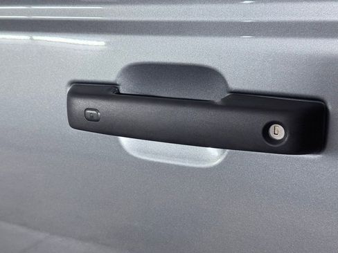 Used 2024 Ford Bronco Black Diamond image 13