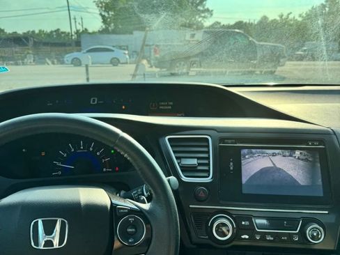 Used 2015 Honda Civic EX-L image 17