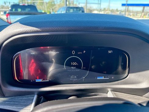 Used 2023 Jeep Wagoneer Series III w/ Preferred Equipment Group image 12