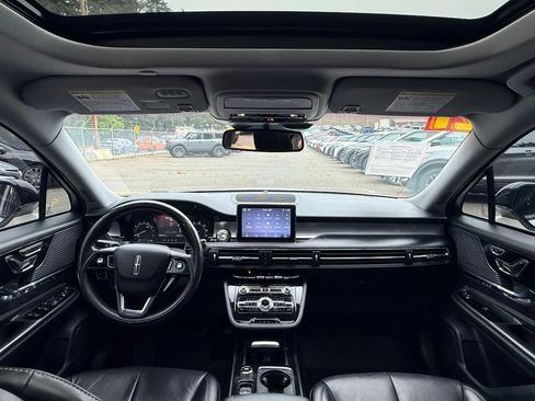 Certified 2021 Lincoln Corsair AWD w/ Premium Package image 12