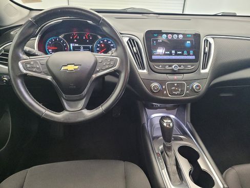 Used 2018 Chevrolet Malibu LT FWD image 22