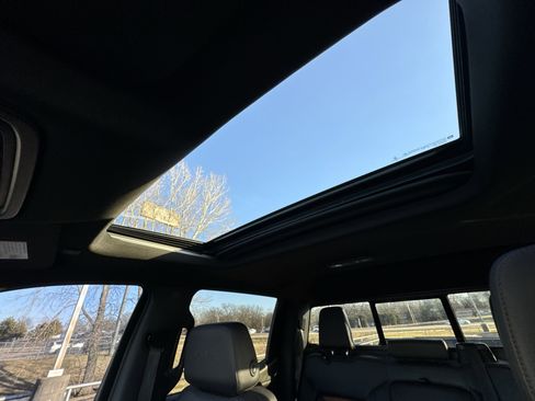 Certified 2021 GMC Sierra 1500 AT4 w/ AT4 Premium Package image 21