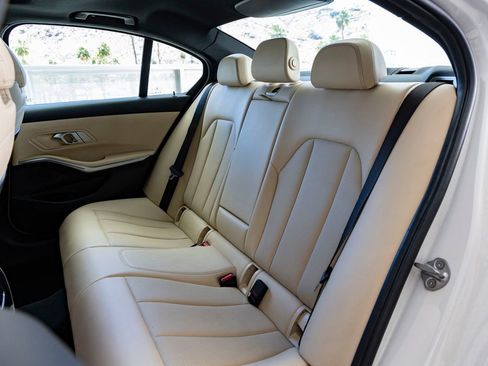 Certified 2023 BMW 330i Sedan image 21