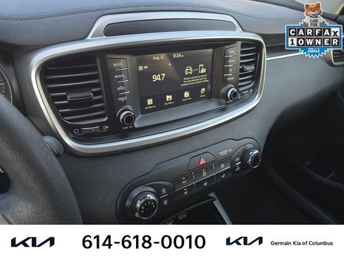 Used 2020 Kia Sorento LX FWD image 23