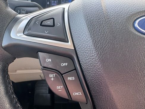 Certified 2023 Ford Edge Titanium image 36