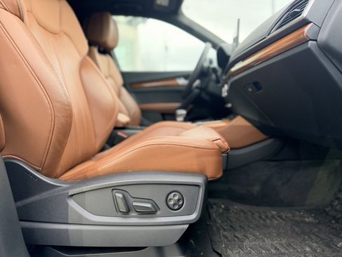 Certified 2023 Audi Q5 e Premium Plus w/ Premium Plus Package image 21