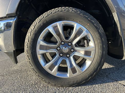 Used 2024 RAM 1500 Limited image 12
