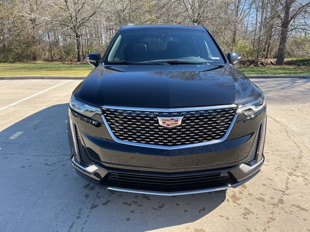 New 2025 Cadillac XT6 Luxury FWD image 12