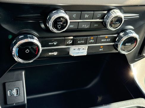 Certified 2024 Ford F150 XLT w/ Mobile Office Package image 22